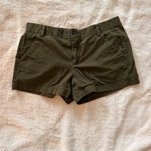 Gap green khakis shorts - size 6